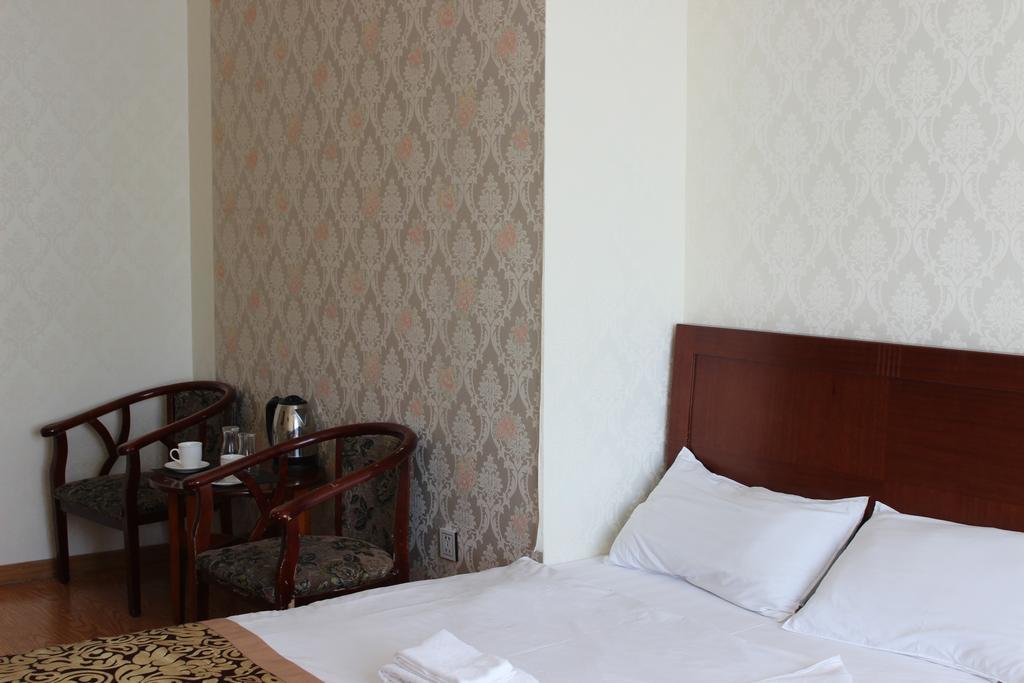 Toto Hotel Ulaanbaatar Zimmer foto